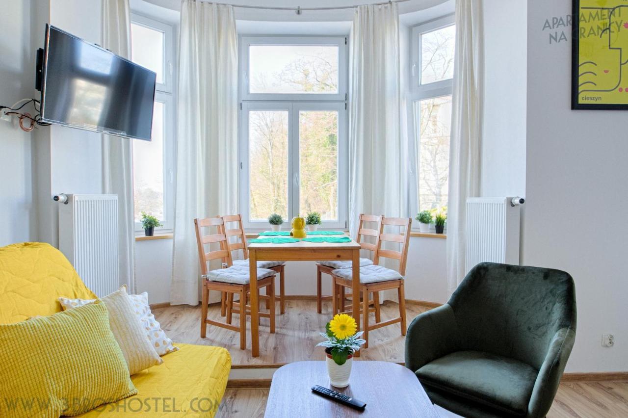 Apartament Na Granicy / Apartment On The Border 切申 外观 照片
